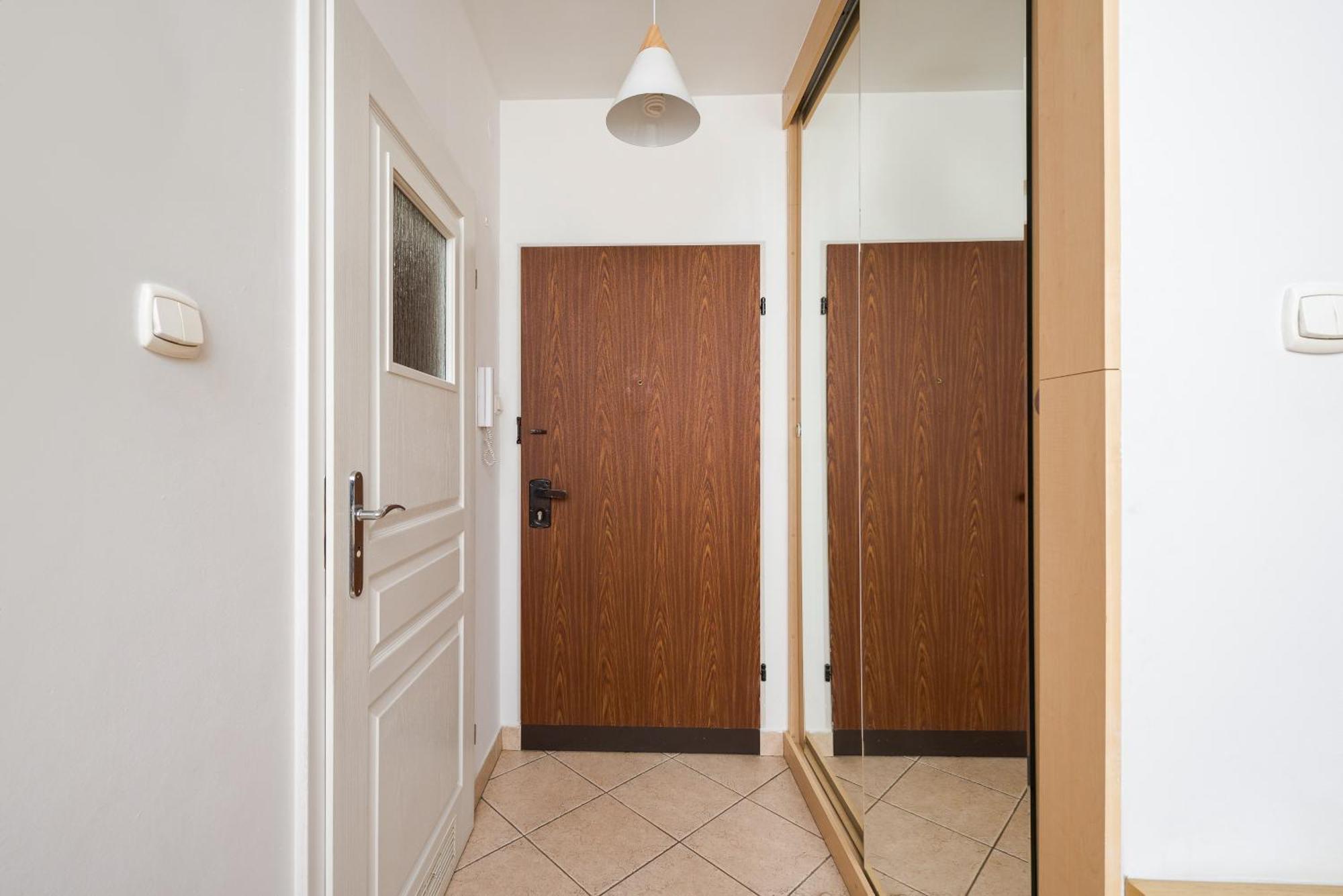 Metro Mlynow Pleasant Apartament Варшава Екстериор снимка